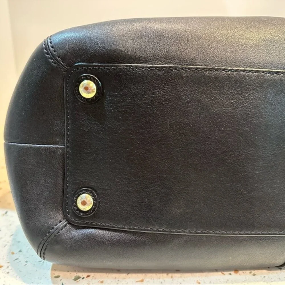 COACH‎ Black Leather Shoulder Handbag